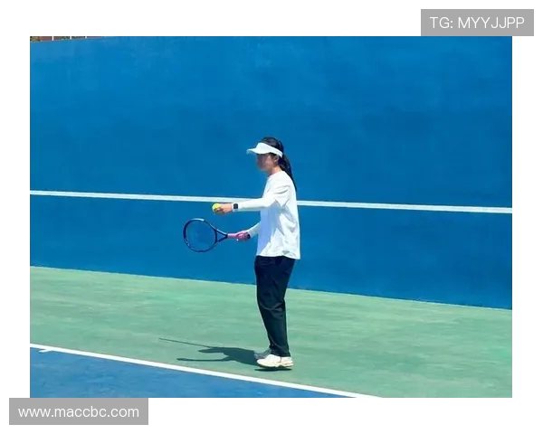 网球运动的技巧提升与训练方法解析 让你在赛场上脱颖而出