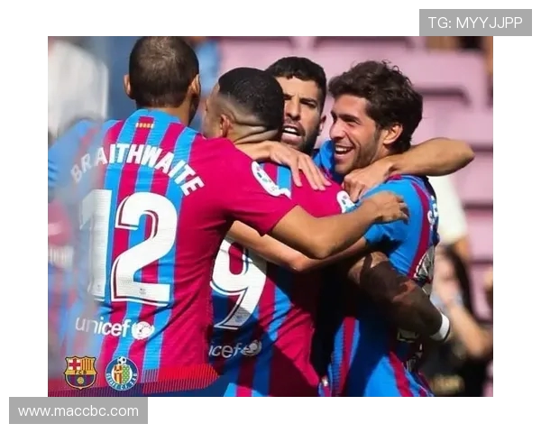 弗伦基德容引领巴萨中场革新探寻荷兰天才掌控比赛的艺术