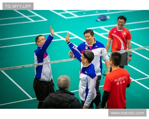 南京羽毛球队与上海羽毛球队技术对决赛后分析与复盘探讨 南京羽毛球队与上海羽毛球队技术对决赛后分析与复盘探讨