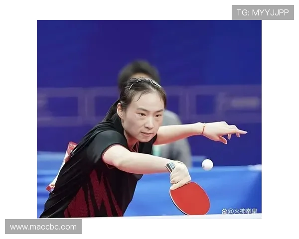 2017年丁宁与陈梦激战乒乓球赛场巅峰对决的精彩瞬间回顾与分析