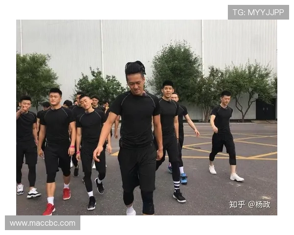 佛山龙狮迎战奇才激烈对决展现篮球魅力与团队精神