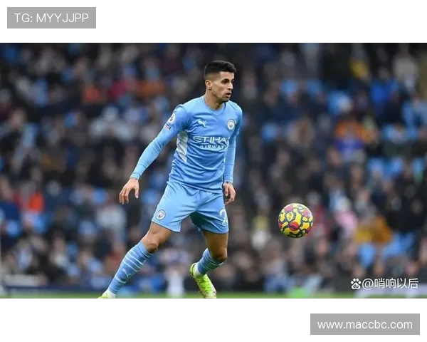 坎塞洛：从边锋到全能战士的华丽蜕变与足球生涯的精彩瞬间